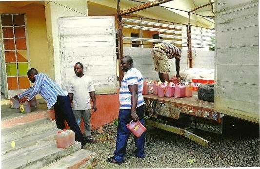 DELTA: Obielum Donates Relief Materials To Itsekiri Communities