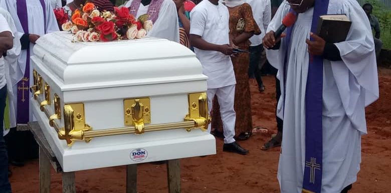 ELOZINO OGEGE BURIED AMIDST TEARS FROM DELSU STUDENTS, FAMILY, RELATIONS