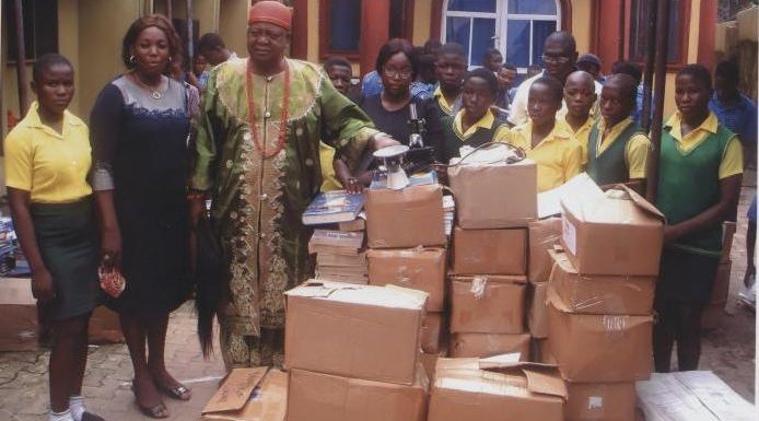 EDUCATION: Monarch’s Wife Donates Books To Schools In Anambra