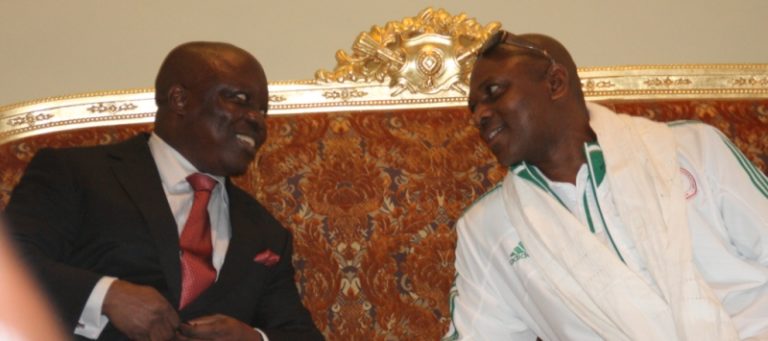 Ice Prince, Dr. SID, Comedians Thrill @ Banquet **As Uduaghan Hosts Super Eagles, Rewards Keshi