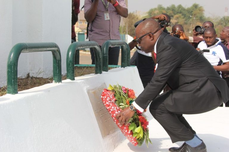 2015 Armed Forces Day: Uduaghan, Prominent Deltans Lay Wreath