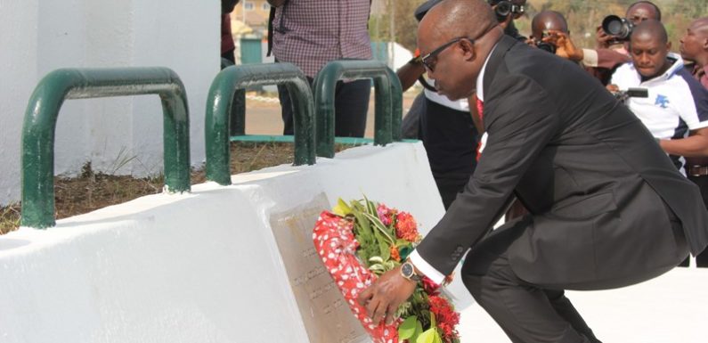 2015 Armed Forces Day: Uduaghan, Prominent Deltans Lay Wreath