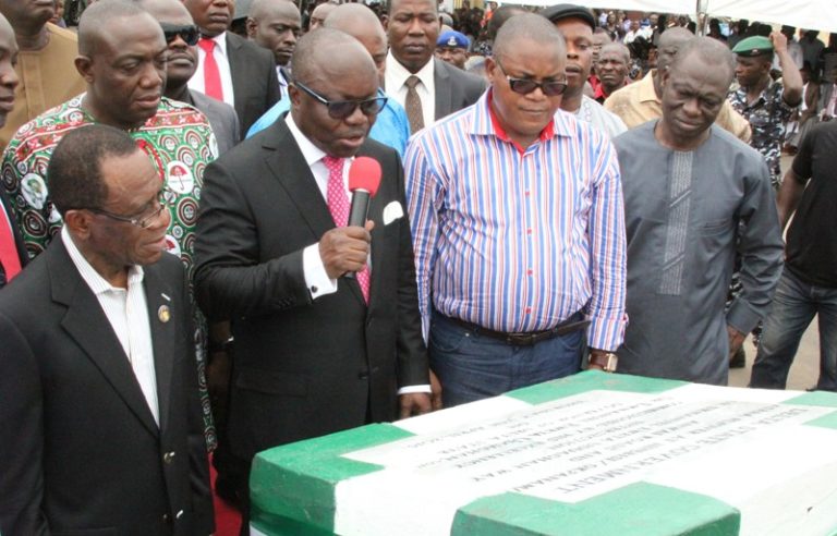 DELTA: Uduaghan Commissions N3.5 Billion Fly-Over Bridge In Asaba