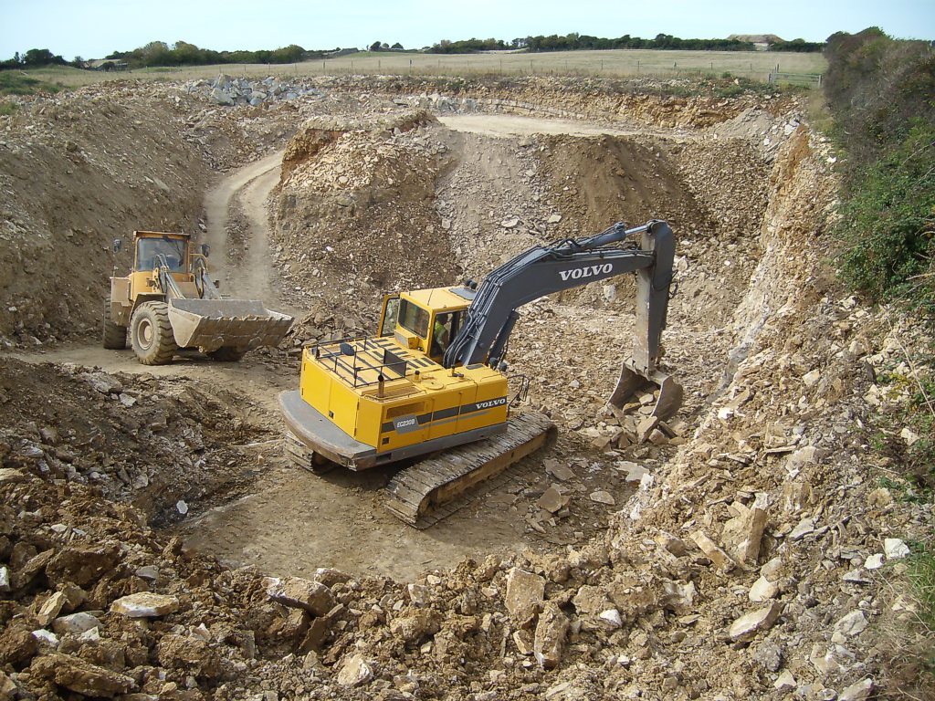 Добыча гравия. Добыча пгс. Добыча пгс. Добыча щебня. Добыча пгс.