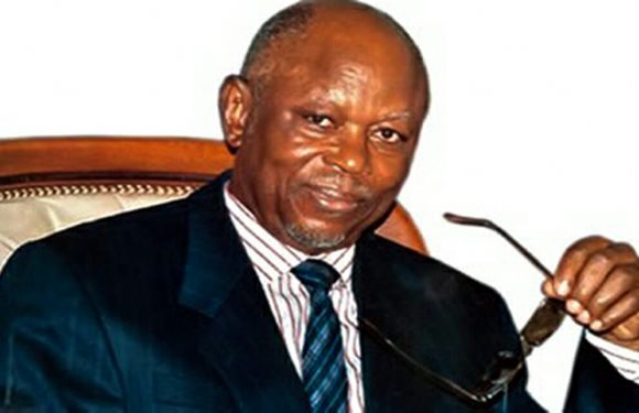 APC Leaders Declare Oyegun "Man Of Integrity"  ***Lambasts Tinubu's Call For His Resignation