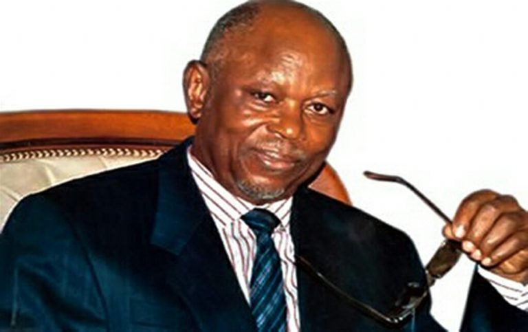 APC Leaders Declare Oyegun "Man Of Integrity"  ***Lambasts Tinubu's Call For His Resignation