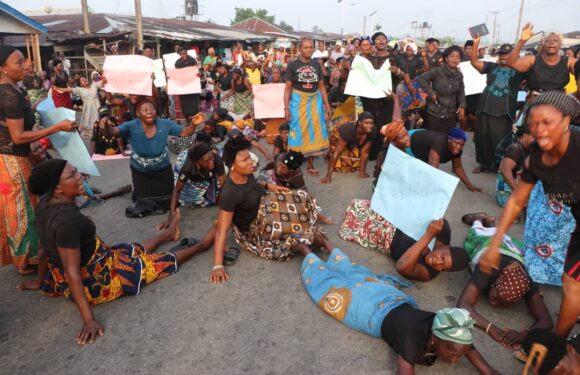 KILLING OF OLEH 12: OLEH WOMEN PROTEST, CALL ON OKOWA, IGP, CP FOR QUICK JUSTICE