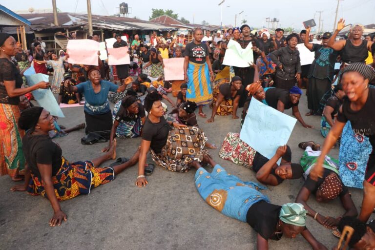 KILLING OF OLEH 12: OLEH WOMEN PROTEST, CALL ON OKOWA, IGP, CP FOR QUICK JUSTICE