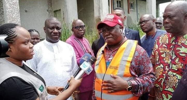 FLOOD: URHOBO ETHNIC REGION COMMEND DESOPADEC FOR DISTRIBUTING RELIEF MATERIALS TO FLOOD VICTIMS