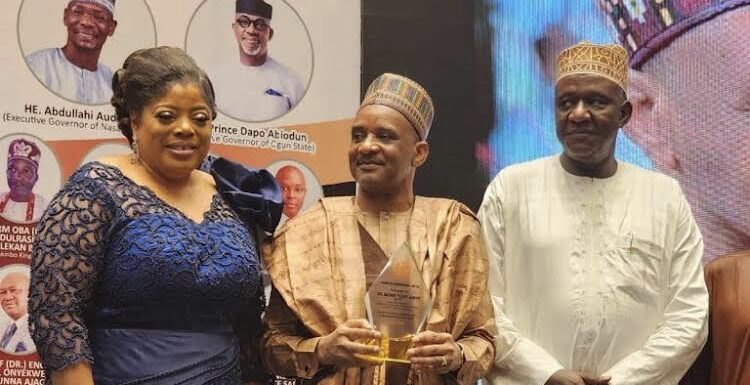 Jamoh Bags Public Servant Of The Year Award, 2022