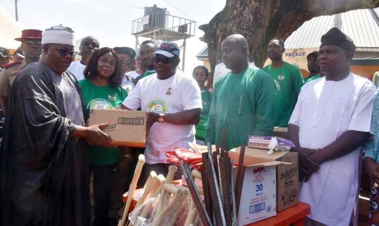 FG Takes Waste to Wealth Programme to Grassroots