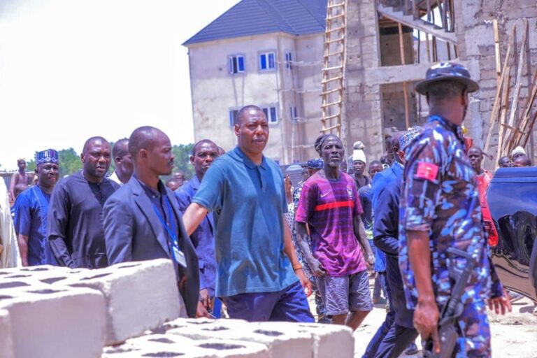 Zulum orders remodeling of Maiduguri’s Specialist Hospital, doctors’ houses