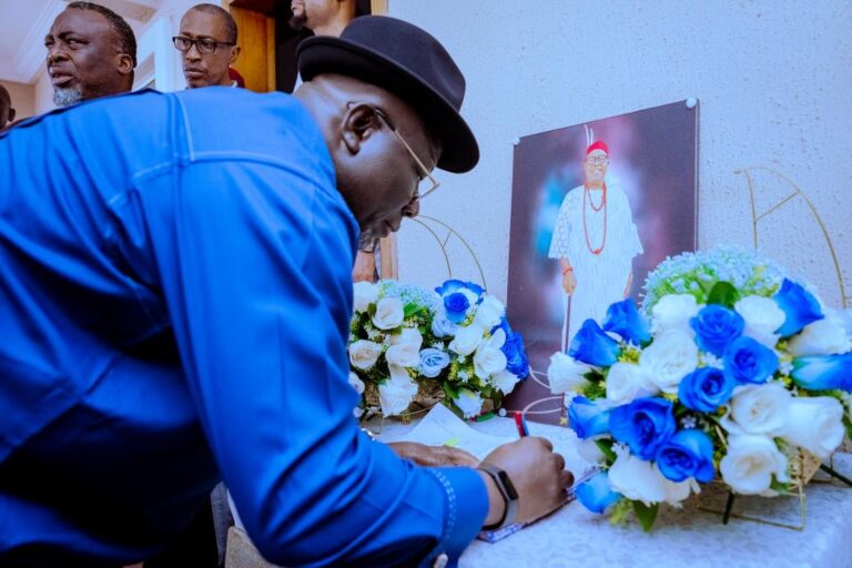 Oborevwori Pays Condolence Visit To Elue Family  …Describes Late Benjamin Elue As Humble, Peace-Loving Statesman